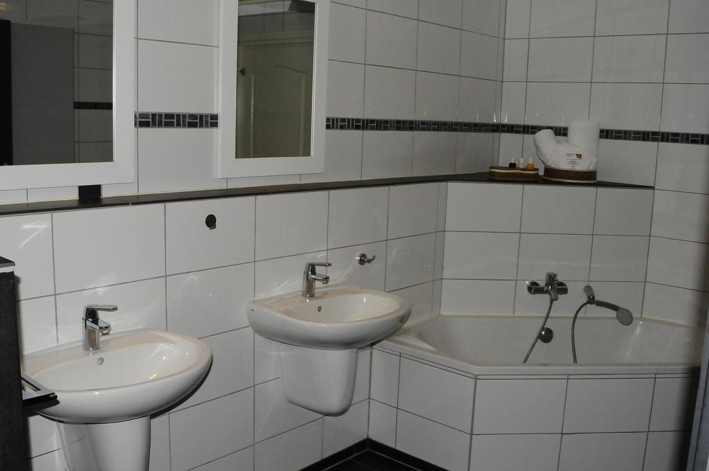 Herkenhoek 3 Bedroom Apartement Heeswijk-Dinther Esterno foto
